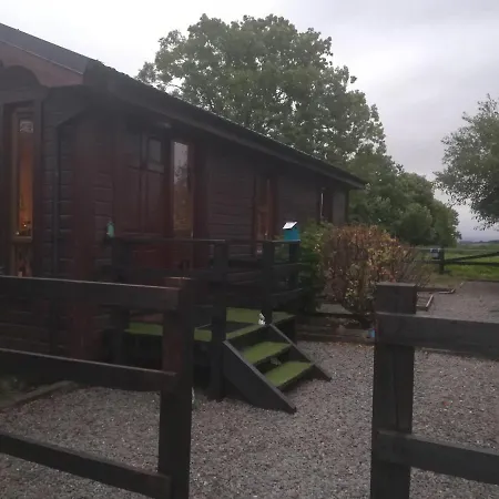 With Your Pet Chalet Killarney